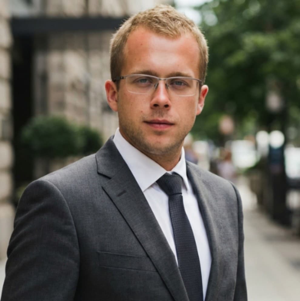 Fotografija: Žan Ovtar, Izvršni direktor